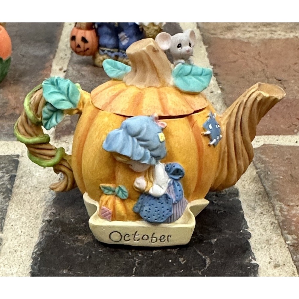 Vintage 1999 Precious Moments October Mini Teapot Pumpkin Lidded Avon Exclusive